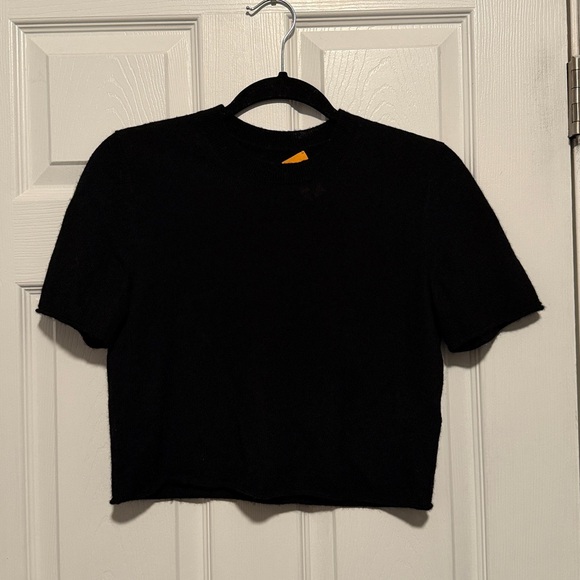 Guest in Residence Featherweight Cropped Cashmere Sweater Tee Black Size Small - Picture 6 of 12